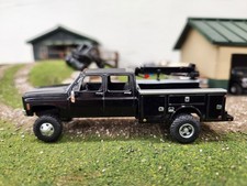 Camion di servizio 73 Chevrolet Cheyenne Crewcab con braccio gru costruito su misura