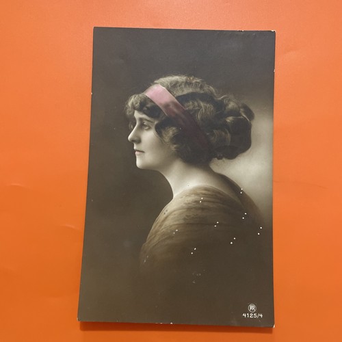 Profilo signora con fascia - con,