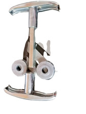 Maniglia in metallo cromata