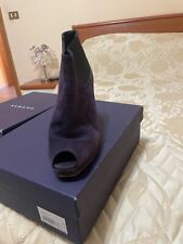 Tronchetto spuntato. Color viola scuro Elastico laterale da due lati , tg 37 . 