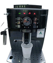 De'Longhi Magnifica S ECAM 21.110.B Macchina Caffè