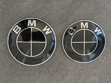 Per BMW emblema 82 mm 74 mm nero full black E46 E90 cofano portellone nuovo