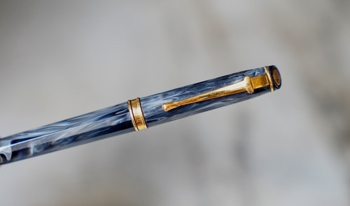 Magnifique stylo bille caran - stylo,