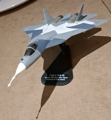 Die cast 100 - cast, aereo