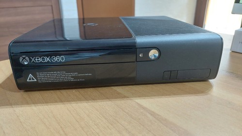 Xbox 360 console - +, controller