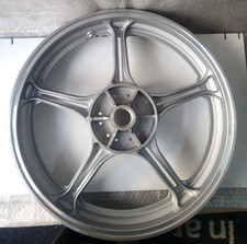 CERCHIO POSTERIORE  NUOVO X V.35II/ V.35 III DAL.1982/1987.-C.P:GU27630687