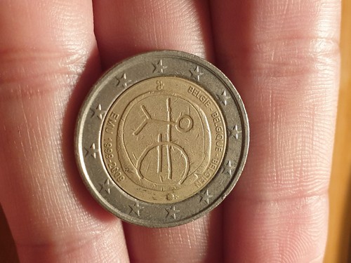 Moneta euro con - da,