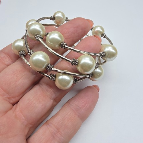 Bracciale bianco finta perla