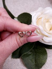 Bellissimi orecchini a perno