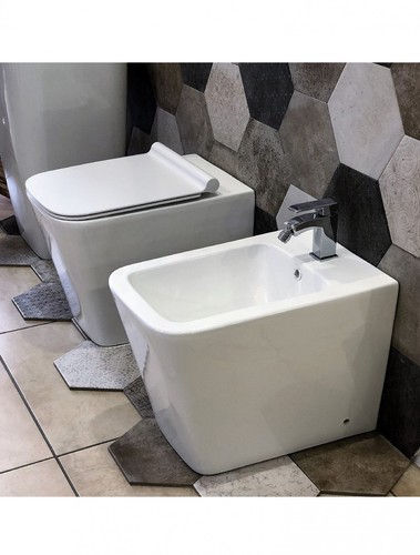 Coppia sanitari e bidet - di,