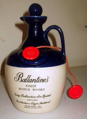 Ballantines whisky decanter - ballantines,