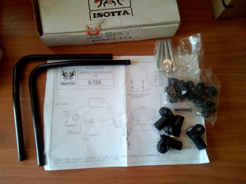 Attacchi parabrezza isotta - attacchi,
