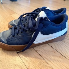 NIKE Blazer '77 Jumbo Swoosh