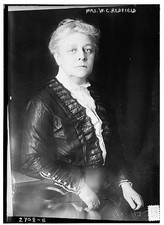 Photo:Mrs. W.C. Redfield