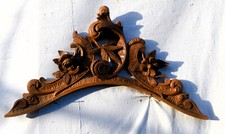 Cimasa  in legno noce cornice