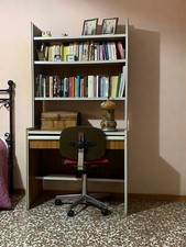 libreria camera da letto con