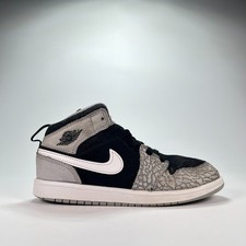 Nike Air Jordan 1 Mid SE