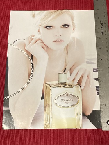 Modello lara stone per - per, prada