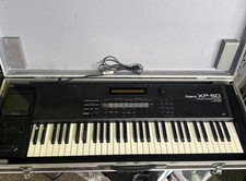 Roland XP-50 Synthesizer