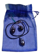 Parure artigianale: collana e