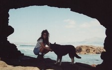 Donna Con Cane Sagomata