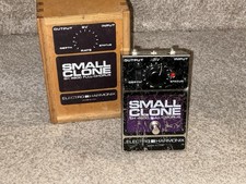 Electro-Harmonix Small Clone Analog Chorus Pedale Chitarra Vintage anni 80 Chip MN3007