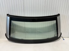 Lunotto posteriore grigio con