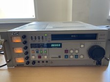 Videoregistratore SVHS professionale JVC BR-S611E - dal rivenditore