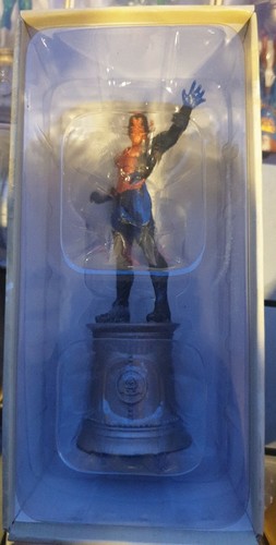 Eaglemoss chess figurine - dc,