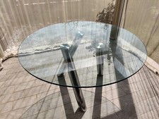 Tavolo tondo vetro temperato d. 140 piedi acciaio