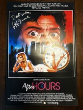 Poster After Hours firmato