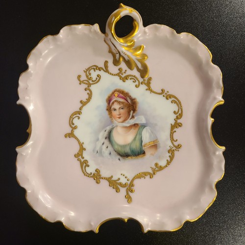 Antico piatto ritratto firmato