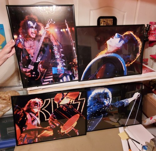 Kiss set poster - kiss,