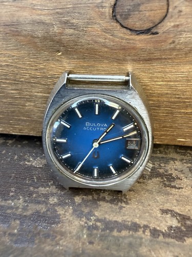 Bulova accutron 1973 blue dial - bulova,