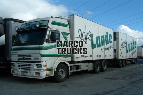 Truck photo volvo - truck,