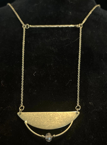 Collana con ciondolo - , e
