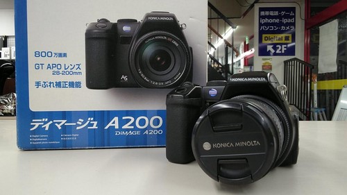 Konica minolta dimage a200 - minolta,