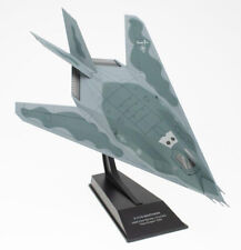 F-117A NIGHTHAWK 1:100 -