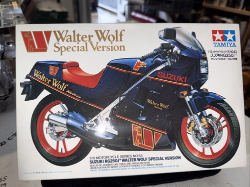 Maquette moto tamiya ref - 1/12,