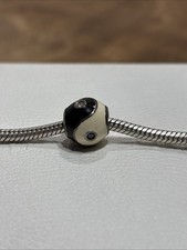  Autentico Charm Pandora Yin &