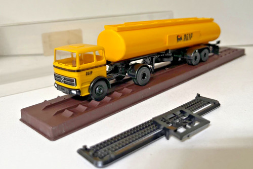 Treno cisterna brekina 87 - cisterna, 1:87