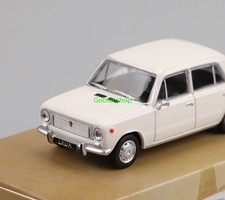 GB Perka 1:64 bianco 1970 LADA