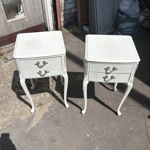 Coppia comodini bianchi - di,