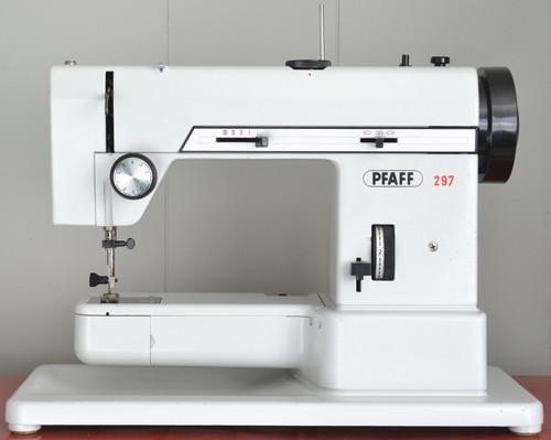 Pfaff model 297 - model, sewing