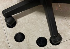 4 Fermaruote per carrelli, tavoloni ed altro.