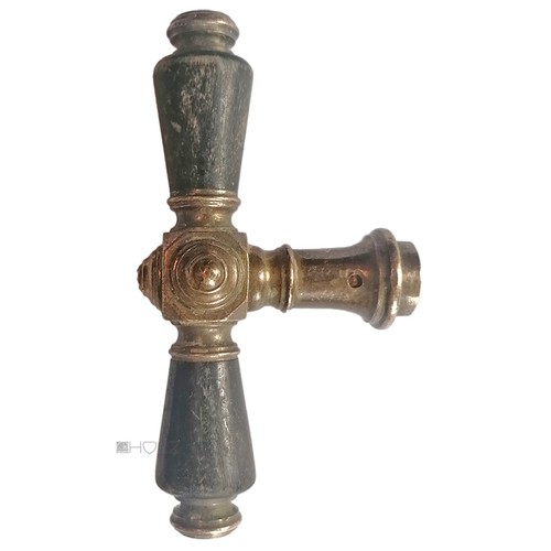 Oliva per finestra antico cubo