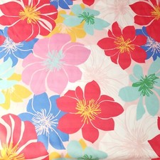 Grande tessuto in poliestere con stampa floreale da cortile | 54" multicolore