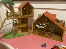 Casa Albero e casa classica Sylvanian Families no arredi, tenute bene