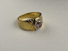 Bellissimo anello vintage in oro 18k giallo e bianco con rubino e diamantini