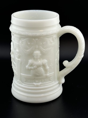Antica tazza bianca
